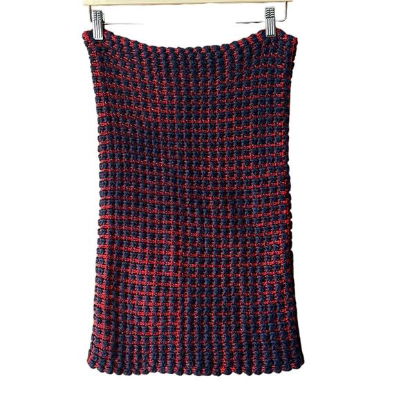 NWOT Gap Women's Waffle 2-Tone Tube Infinity Scarf Navy/Red One Size - Picture 1 of 7